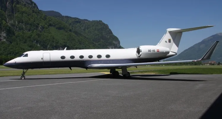 Gulfstream V (GV) - 14 Seats - Luxury Private Jet Charter