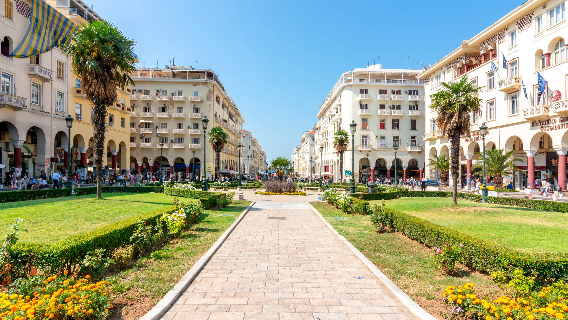 street in thessaloniki