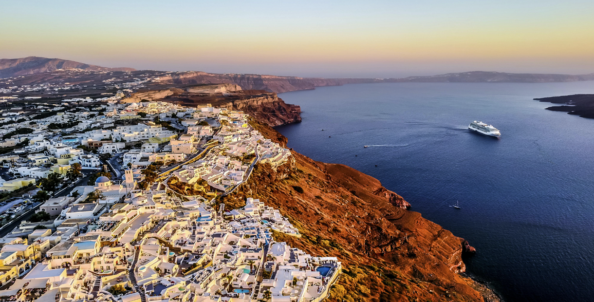 Tourism - Special: Greece's Irresistible Charm for Visitors and Visionaries